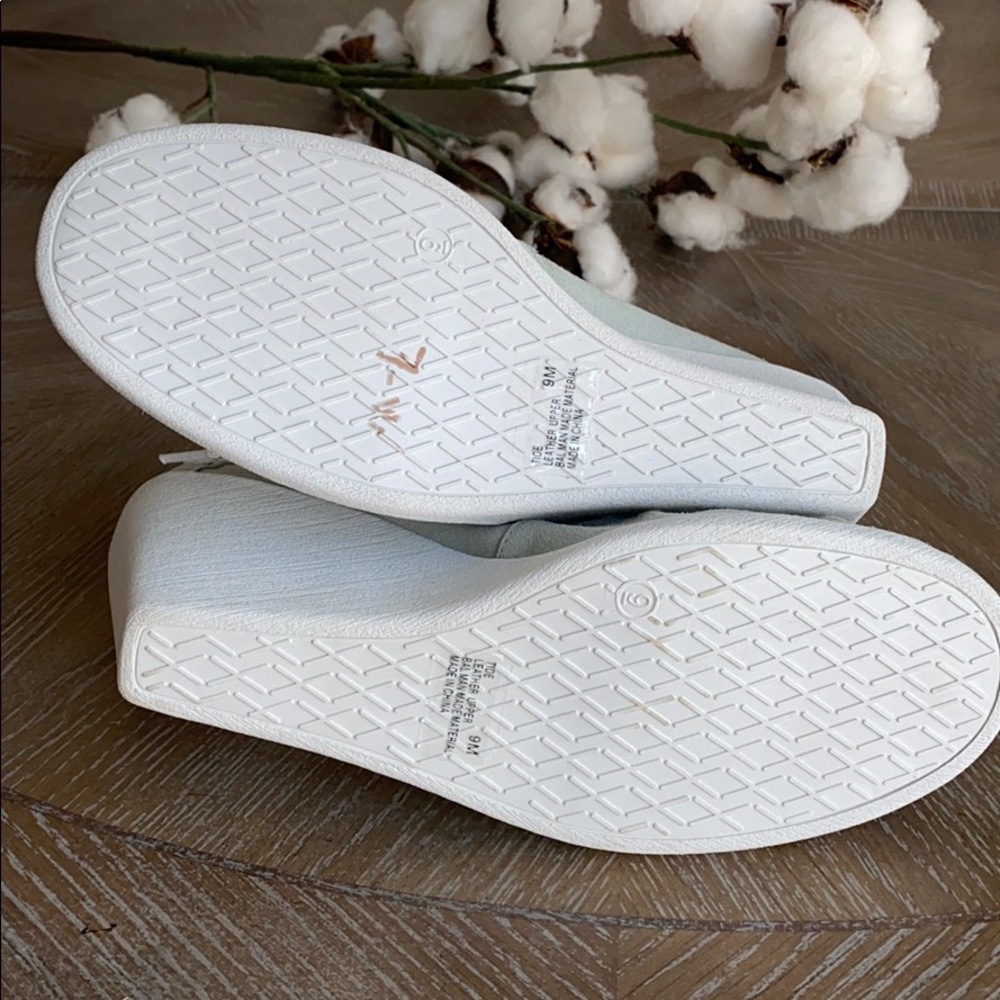 Chinese Laundry wedge loafers sea foam green - Picture 5 of 6